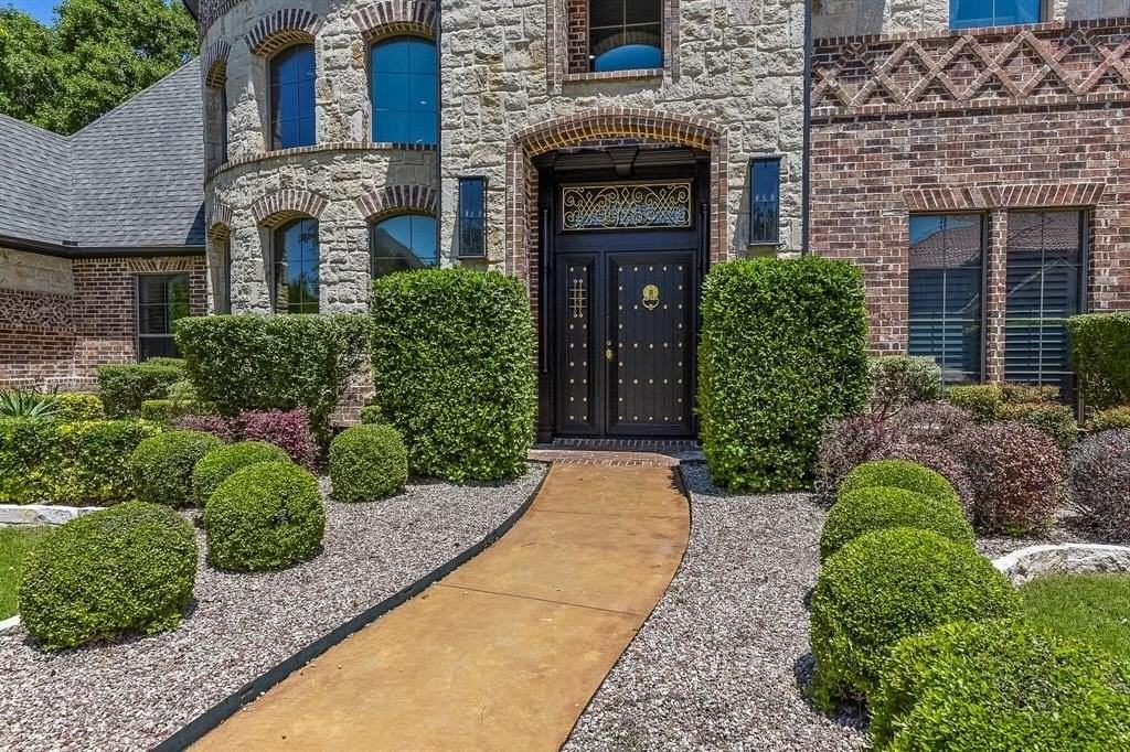 2871 Creekwood Ln - Photo 4 of 40