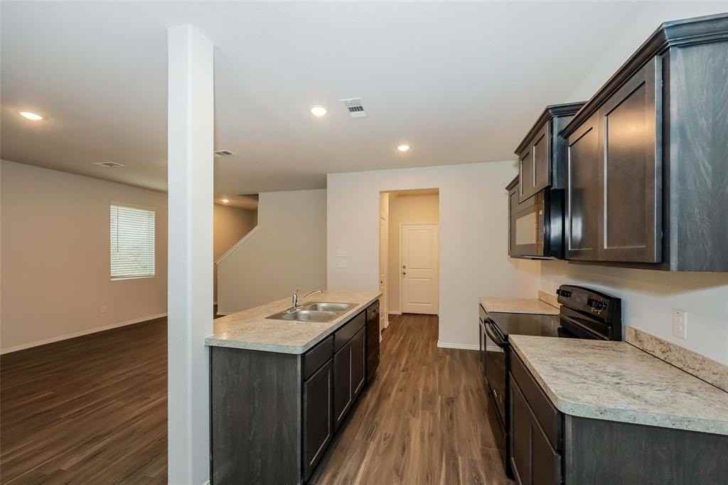 1314 Ester Lane - Photo 6 of 17