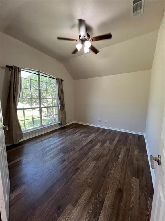 804 Whitley Ct - Photo 4 of 14