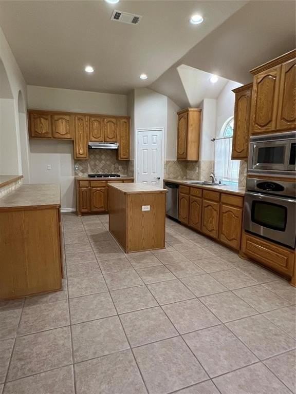 804 Whitley Ct - Photo 7 of 14