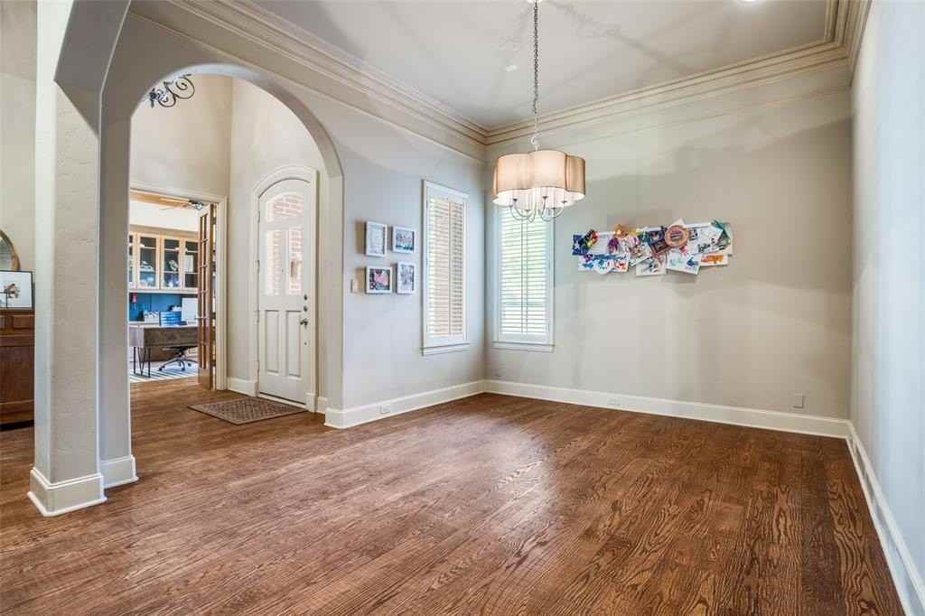 5902 Arrowhead Dr - Photo 4 of 30