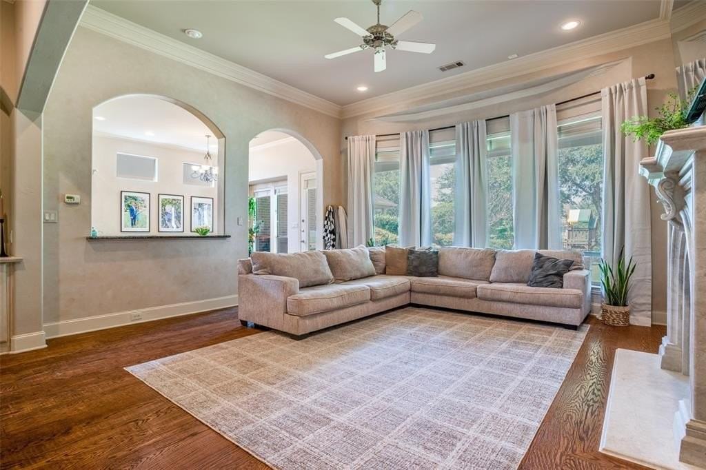 5902 Arrowhead Dr - Photo 6 of 30