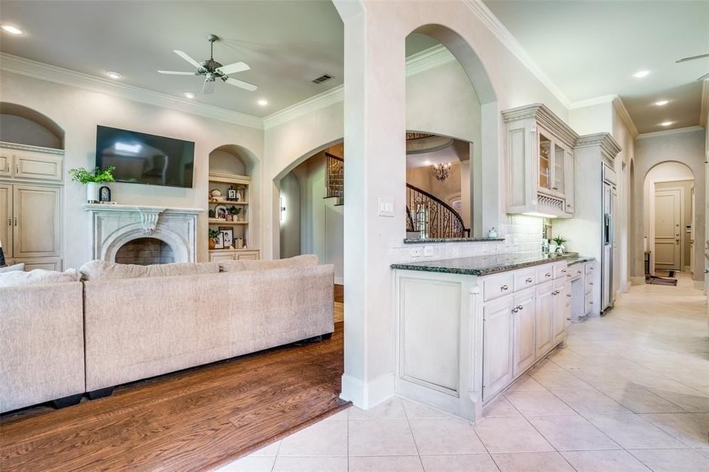 5902 Arrowhead Dr - Photo 7 of 30