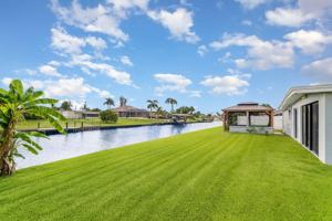 featured image of Duxbury Ave