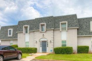 11421 N May Ave #B - Photo 1 of 1