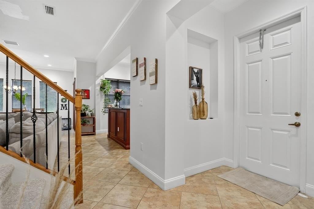 6012 Nw 116th Dr - Photo 7 of 39