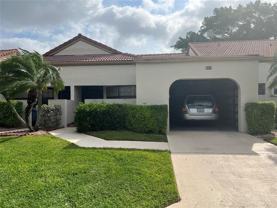 5919 Parkwalk Cir W - Photo 1 of 1