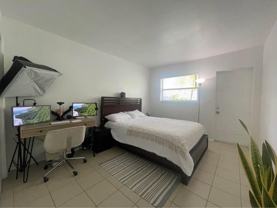 220 Ne 41st St - Photo 1 of 1