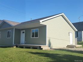548 Railroad St - Photo 1 of 1