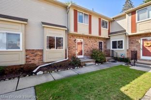 1823 Torquay Ave - Photo 1 of 1