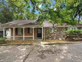 featured image of 25831 Avondale St