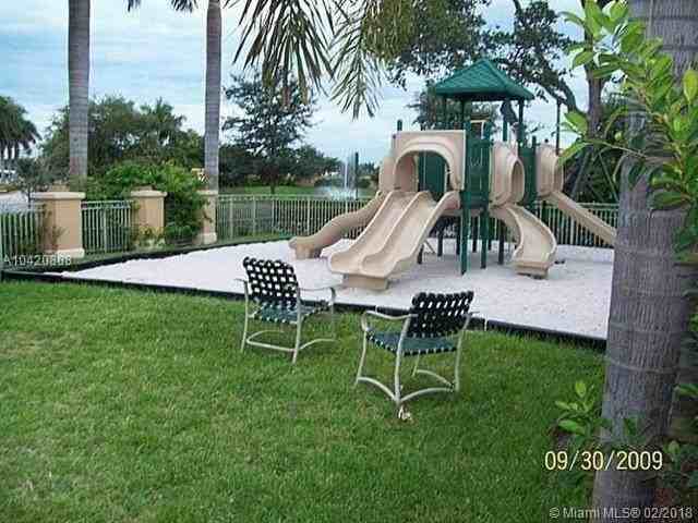 4946 Leeward Ln #3706 - Photo 5 of 21