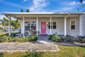 featured image of 736 Rockland Dr