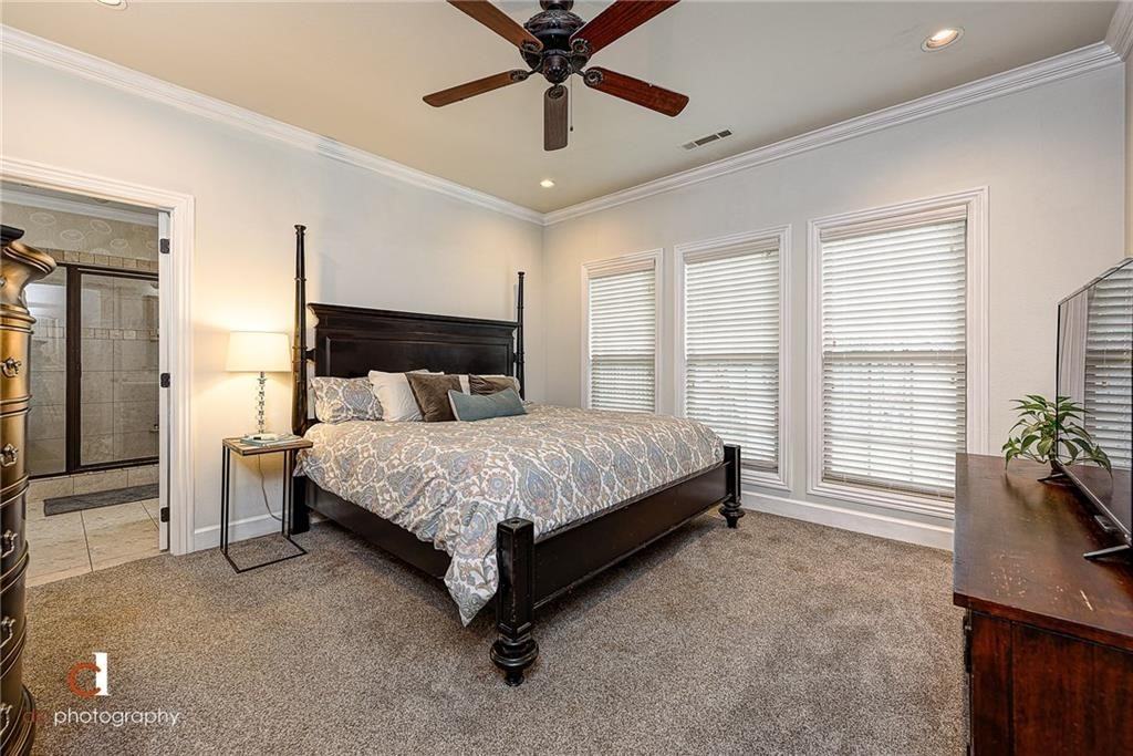 1602 Ne Greenbrier Rd - Photo 7 of 18