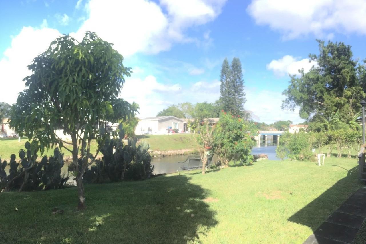 1511 Southwest 65th Terrace - Photo 2 of 13