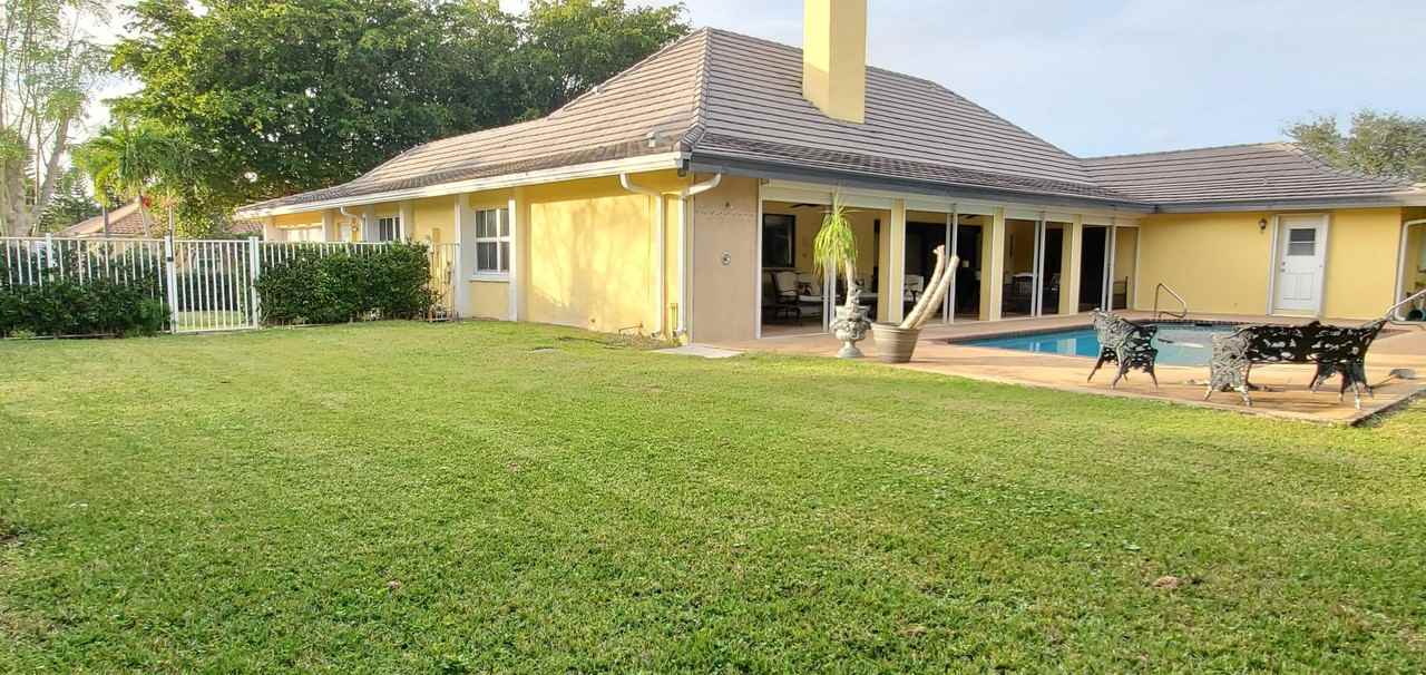 2099 Greenview Cove Drive - Photo 7 of 45