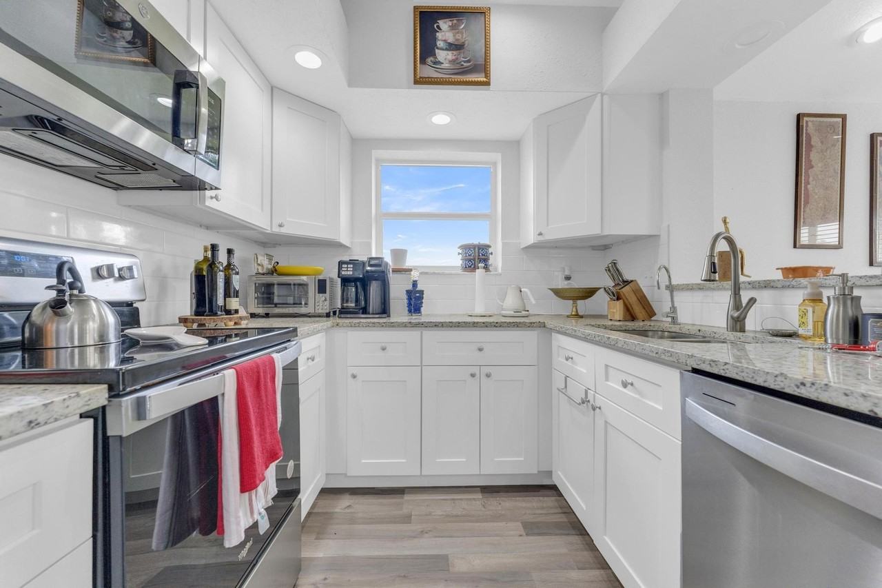 11120 Sangria Ct - Photo 5 of 34