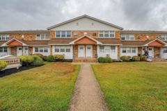 703 N Oxford Ave - Photo 1 of 1