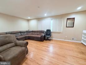 697 Johnstone St - Photo 1 of 1
