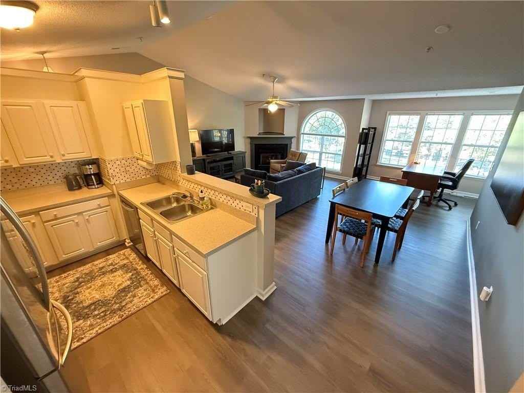 434 Scholastic Ct - Photo 6 of 16