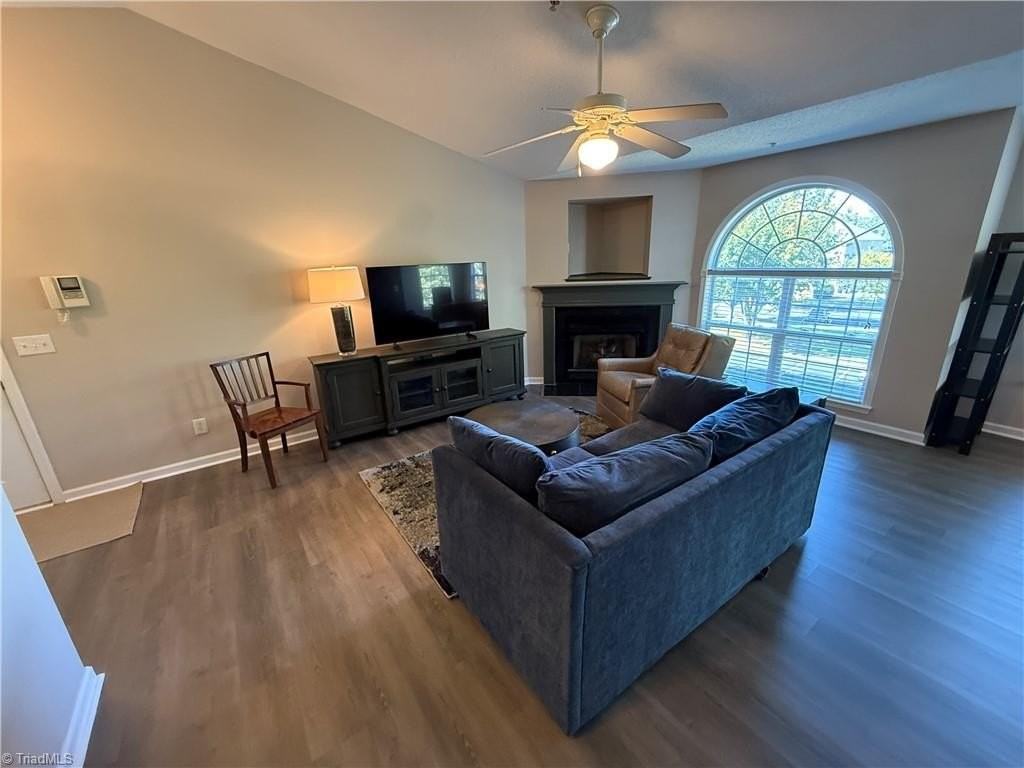 434 Scholastic Ct - Photo 7 of 16