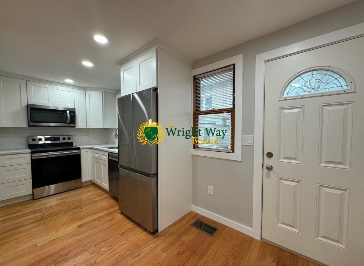 44 Ashford St #1DW - Photo 2 of 12