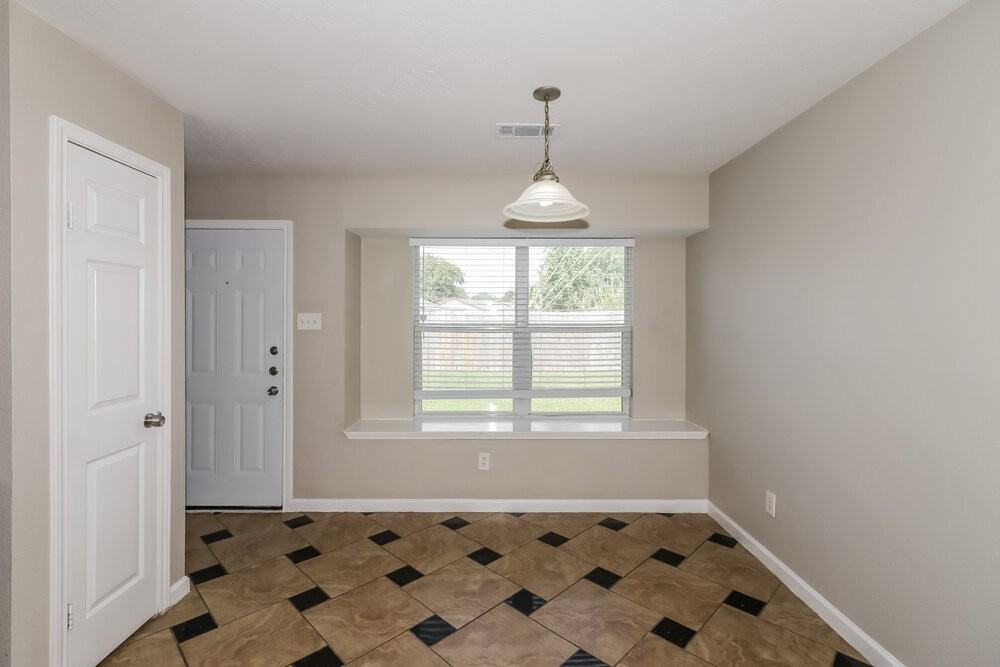 15034 Ralston Rd - Photo 7 of 16