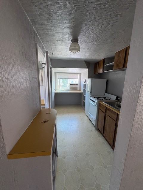 844 N Clarkson St - Photo 7 of 17