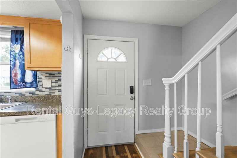 11406 Bedford Oaks Dr - Photo 2 of 29