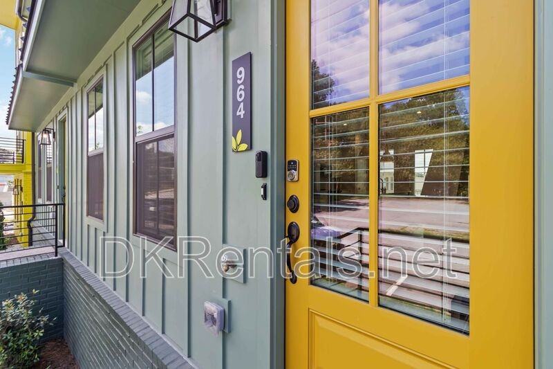 964 Bibbs Cir Nw - Photo 2 of 24