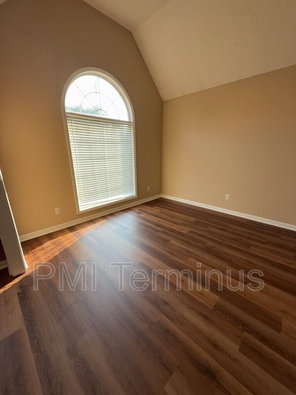 6122 Farmwood Way Southeast - Photo 4 of 45