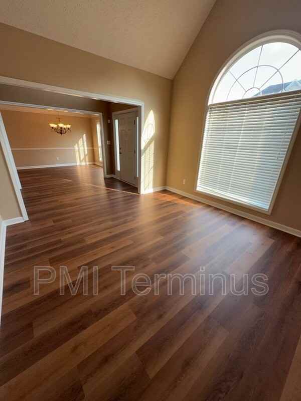 6122 Farmwood Way Southeast - Photo 6 of 45