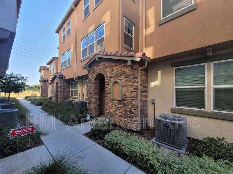 4371 Garonne Walk - Photo 2 of 26