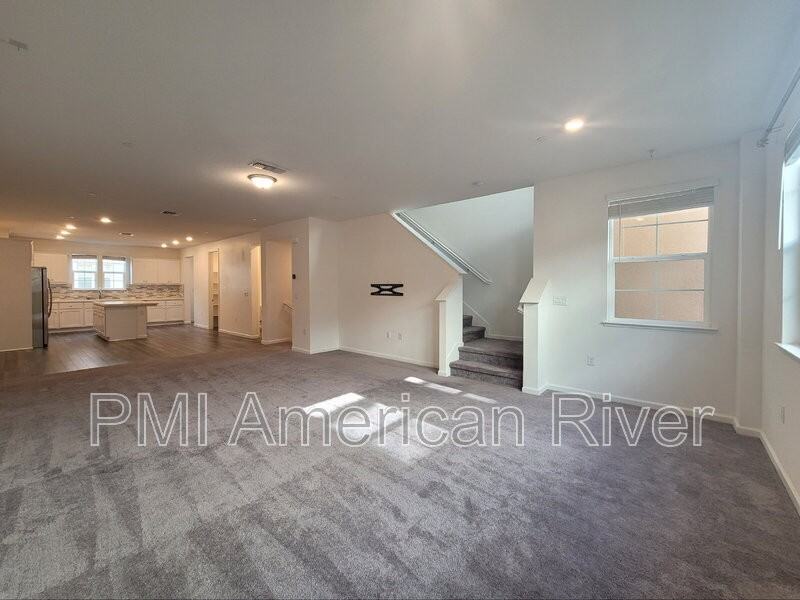 4371 Garonne Walk - Photo 4 of 26