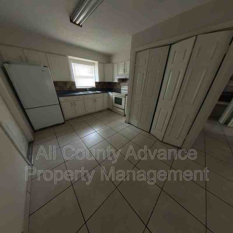 4909 Temple Heights Rd - Photo 2 of 7