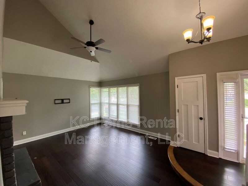 429 N Pinon St - Photo 3 of 35