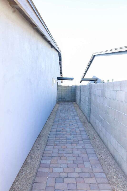 2527 E Broadway Rd - Photo 2 of 35