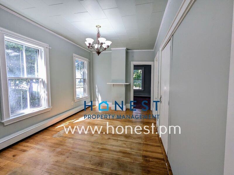 610 Water St #B - Photo 2 of 31