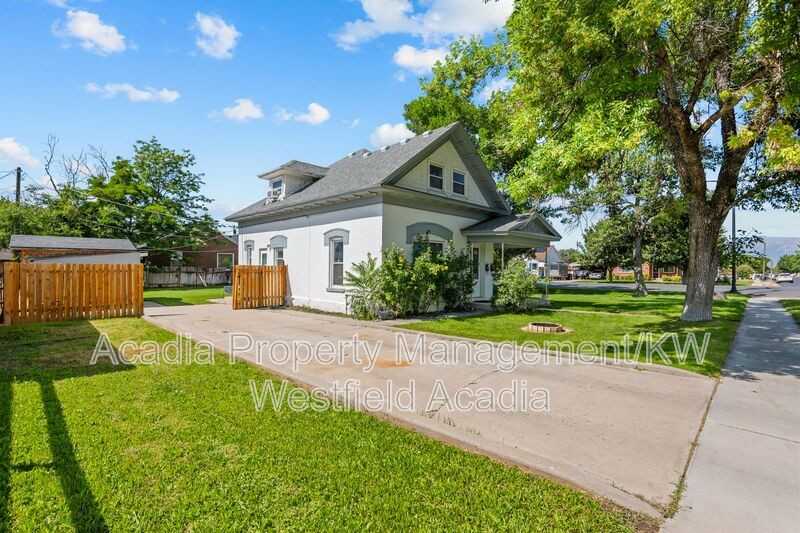 310 Se #2 - Photo 3 of 39