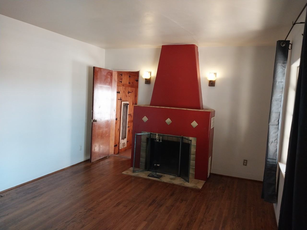 1015 Candelaria Rd Nw - Photo 3 of 30