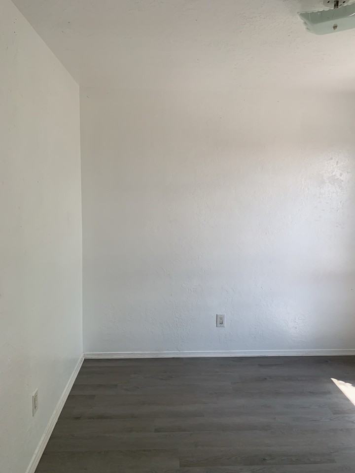 1000 Meadowlark Ct Se - Photo 5 of 15