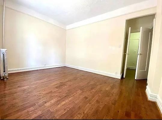 322 New York Ave - Photo 2 of 11