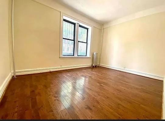 322 New York Ave - Photo 3 of 11