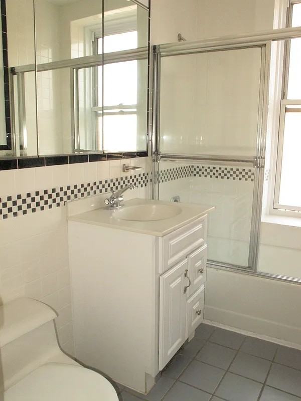 80 W 82Nd St - Photo 2 of 7