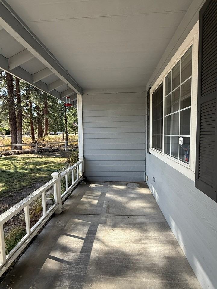 17807 Elk Trail Rd - Photo 2 of 24