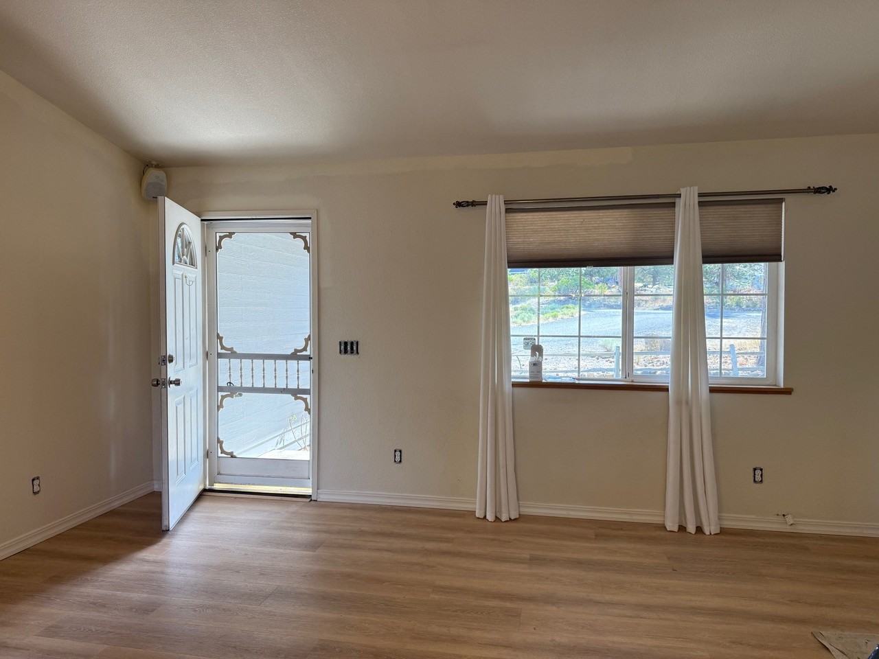 17807 Elk Trail Rd - Photo 3 of 24