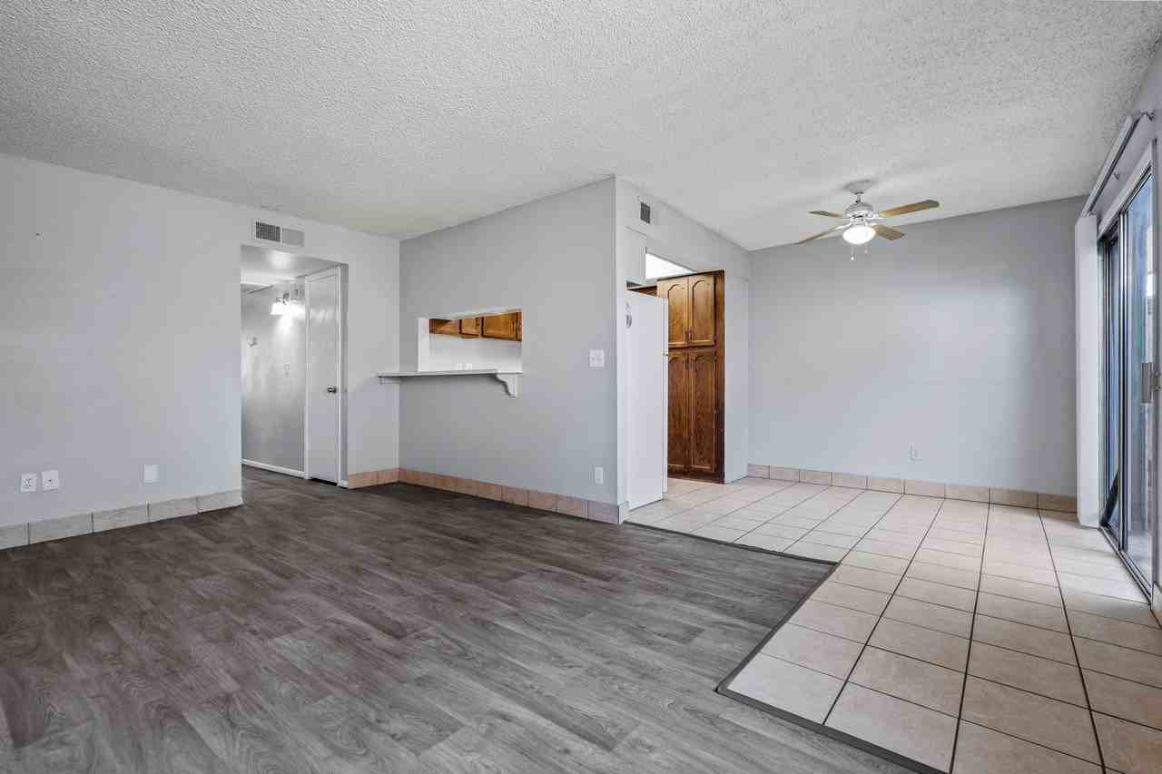 18046 N 19Th Dr - Photo 3 of 27