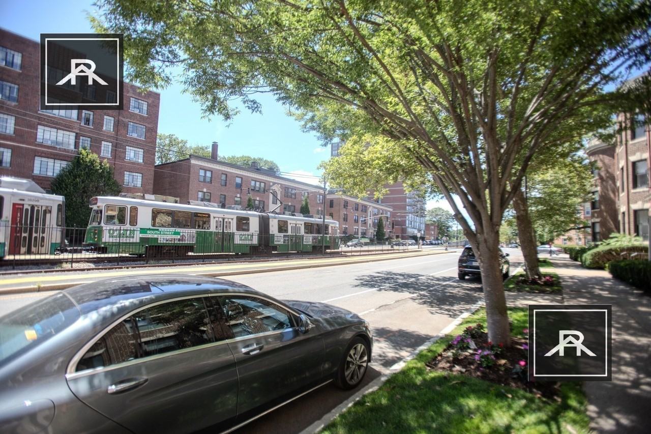 1945 Commonwealth Ave #33 - Photo 7 of 10