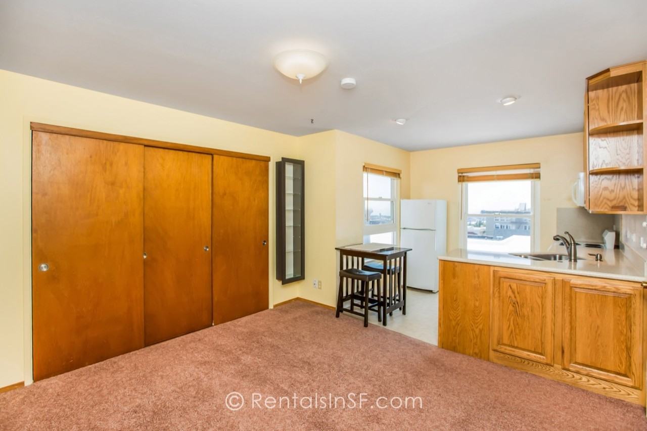 563 32nd Ave - Photo 3 of 13