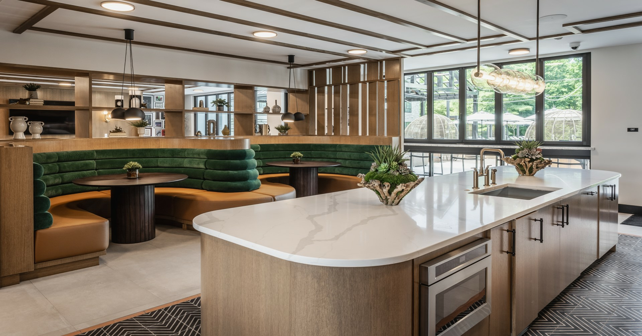 Sylo - Photo 3 of 28